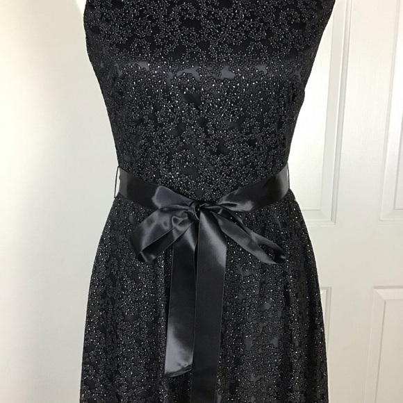 Tahari Lace Dress Midi Sleeveless Black Size 4 NWT - Picture 4 of 6